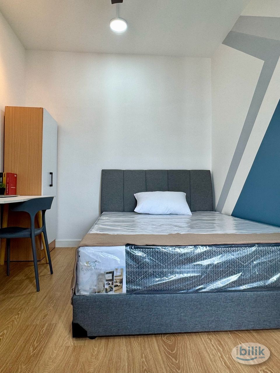 ‼️Premium ⭐️ Medium Room Fully Furnished @ NEW Aircond Wardrobe Table Chair Mattress, EduMetro, USJ 1, Subang - Image 2