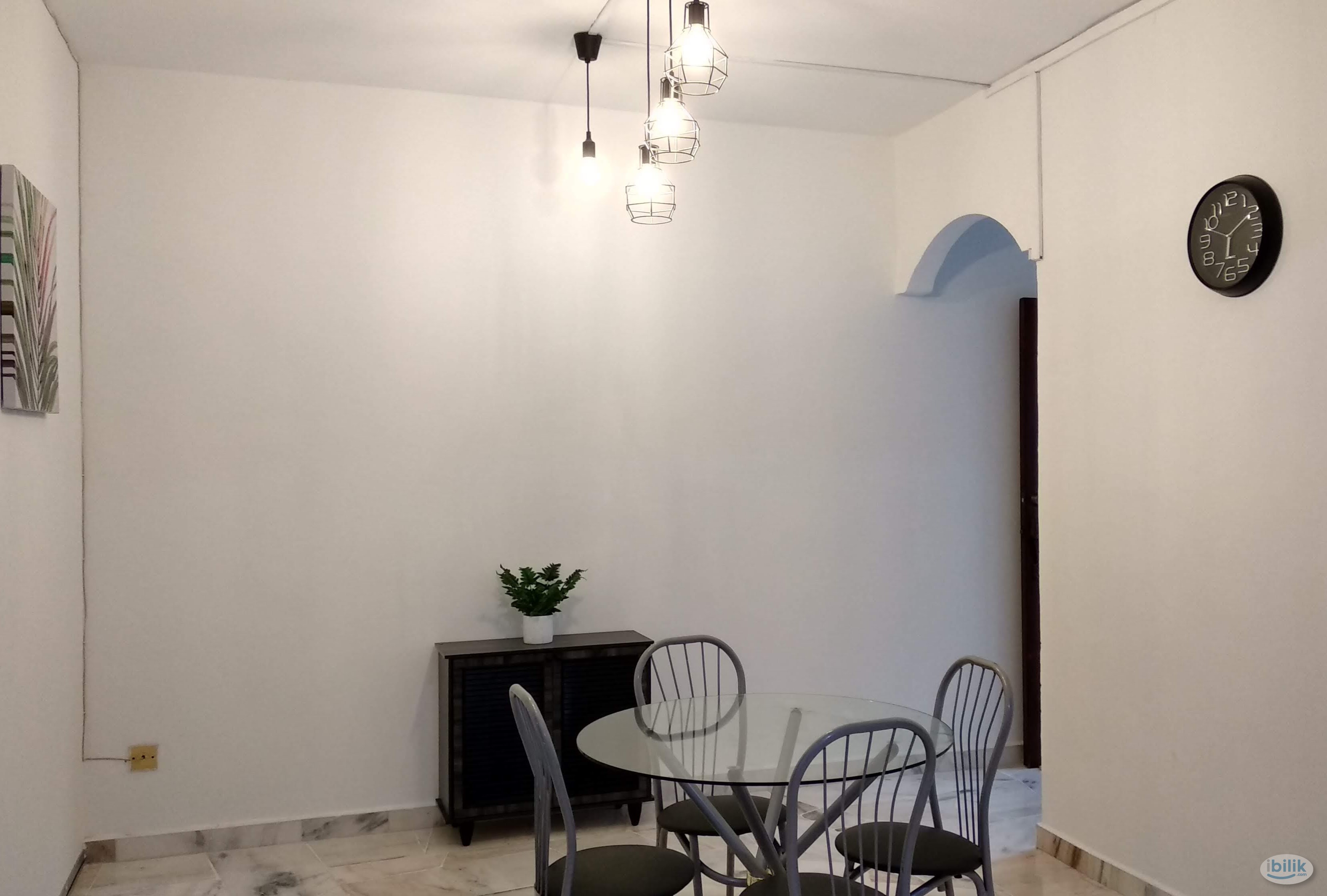 Quiet, Private, Fully Furnished Middle Room near MRT at Miharja Condo - Image 3