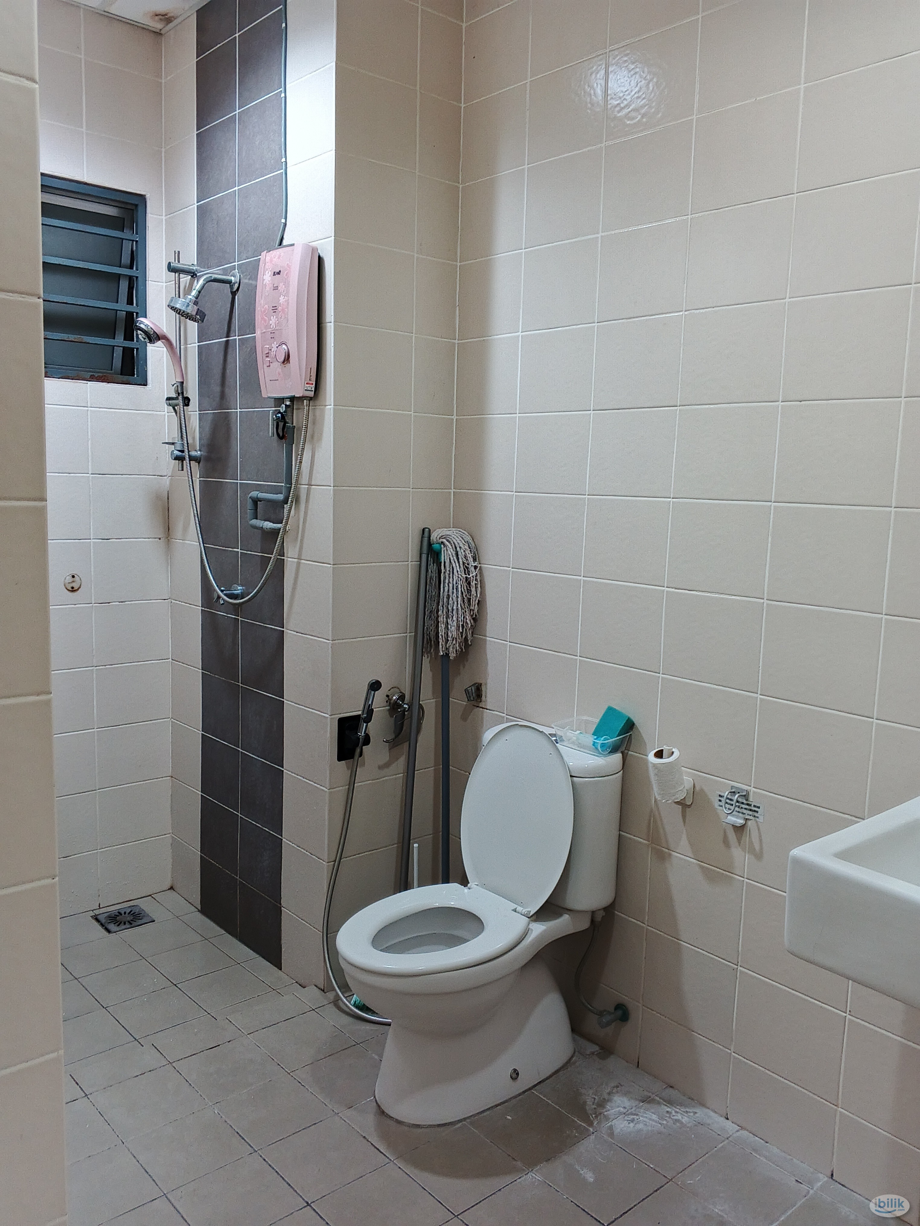 🙋🏻‍♀️💇🏻‍♀️😍Master Room at I residence Female room, Kota Damansara 🙋🏻‍♀️💇🏻‍♀️ - Image 2