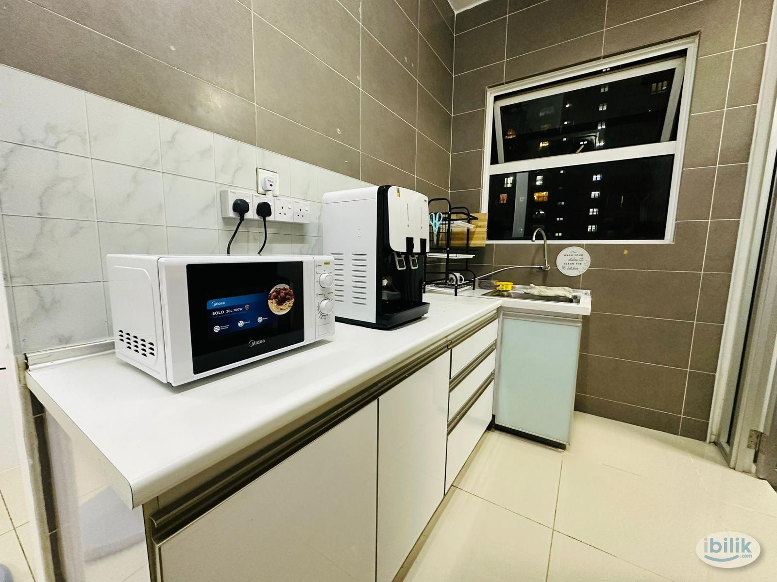 0618 Room for rent Single RM550.  Food, minimarts, and essentials all nearby. Easy lifestyle. Short rent allowed. - Image 3