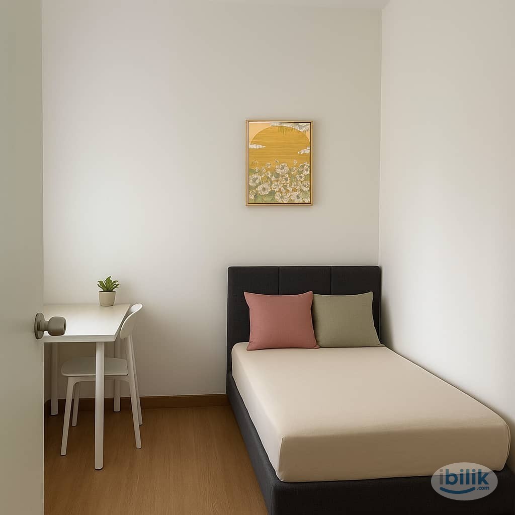 Middle Room at The Greens @ Subang West, Shah Alam - Image 1