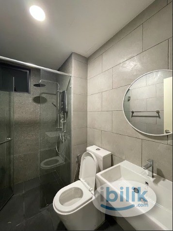 Master Room at Meta Residences Putra Permai, Seri Kembangan - Image 1