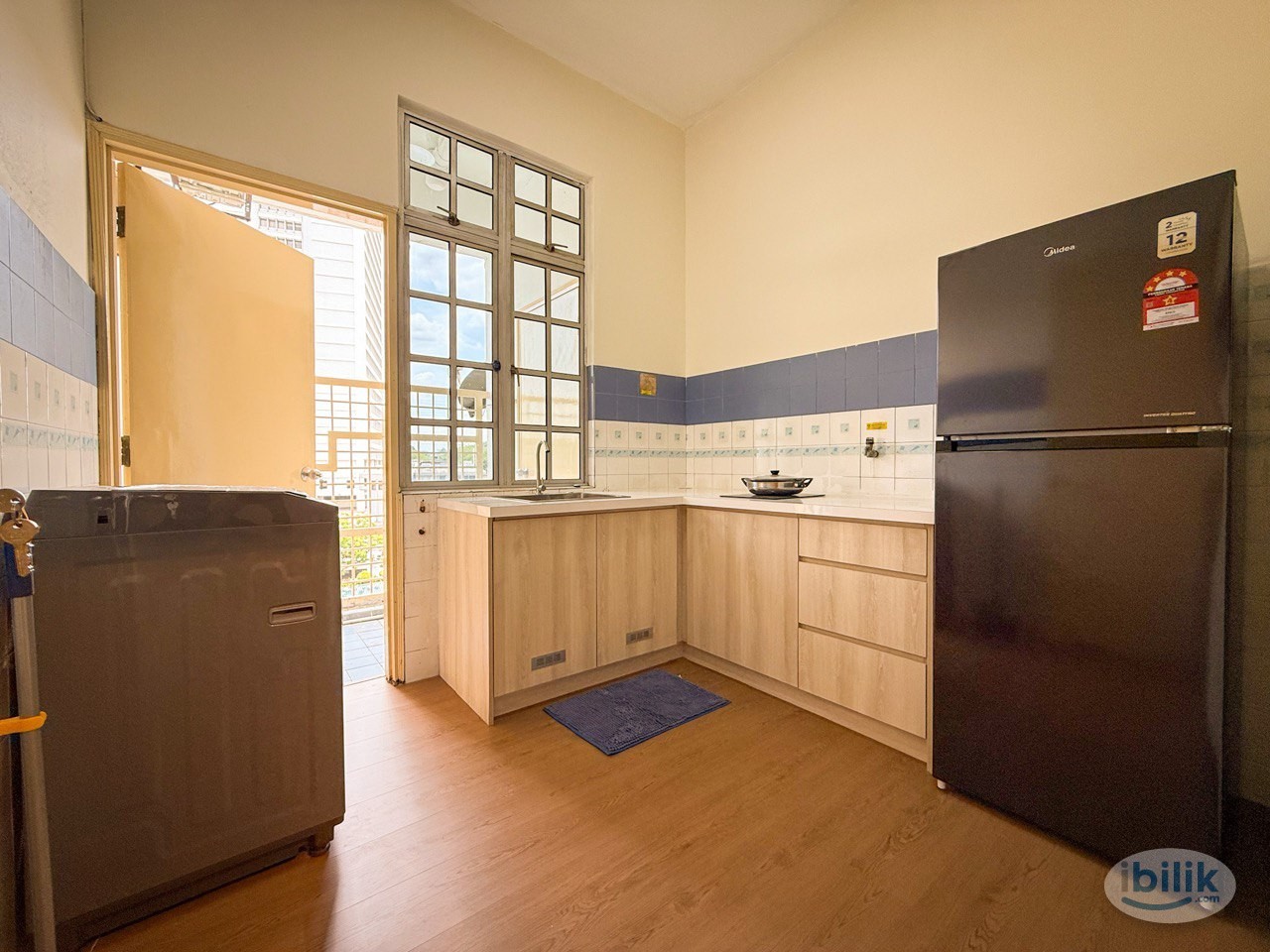 Master Room | Fajaria Condominium | Jalan Pantai Baharu - Image 4