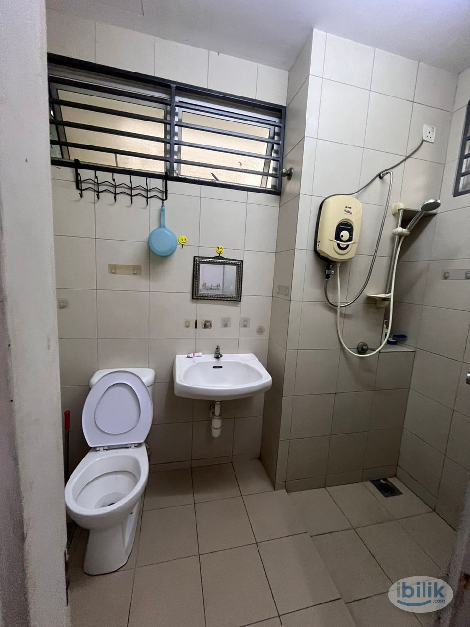 ZERO DEPOSIT & HOT OFFER LAST YEAR 2025 📍 FEMALE UNIT ONLY😍Zero Deposit Bilik Sewa near Kelana Jaya (KJ24) 🚂 - Image 4