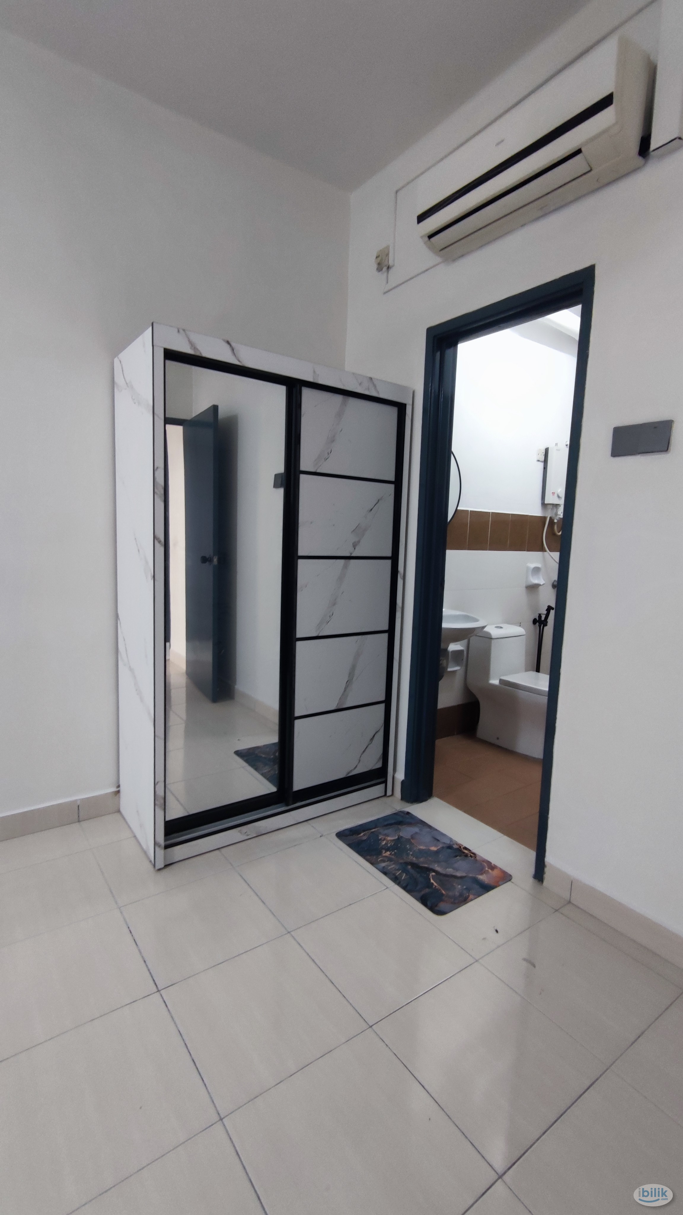 Master Room @ Kipark Tampoi Indah JB - Image 2