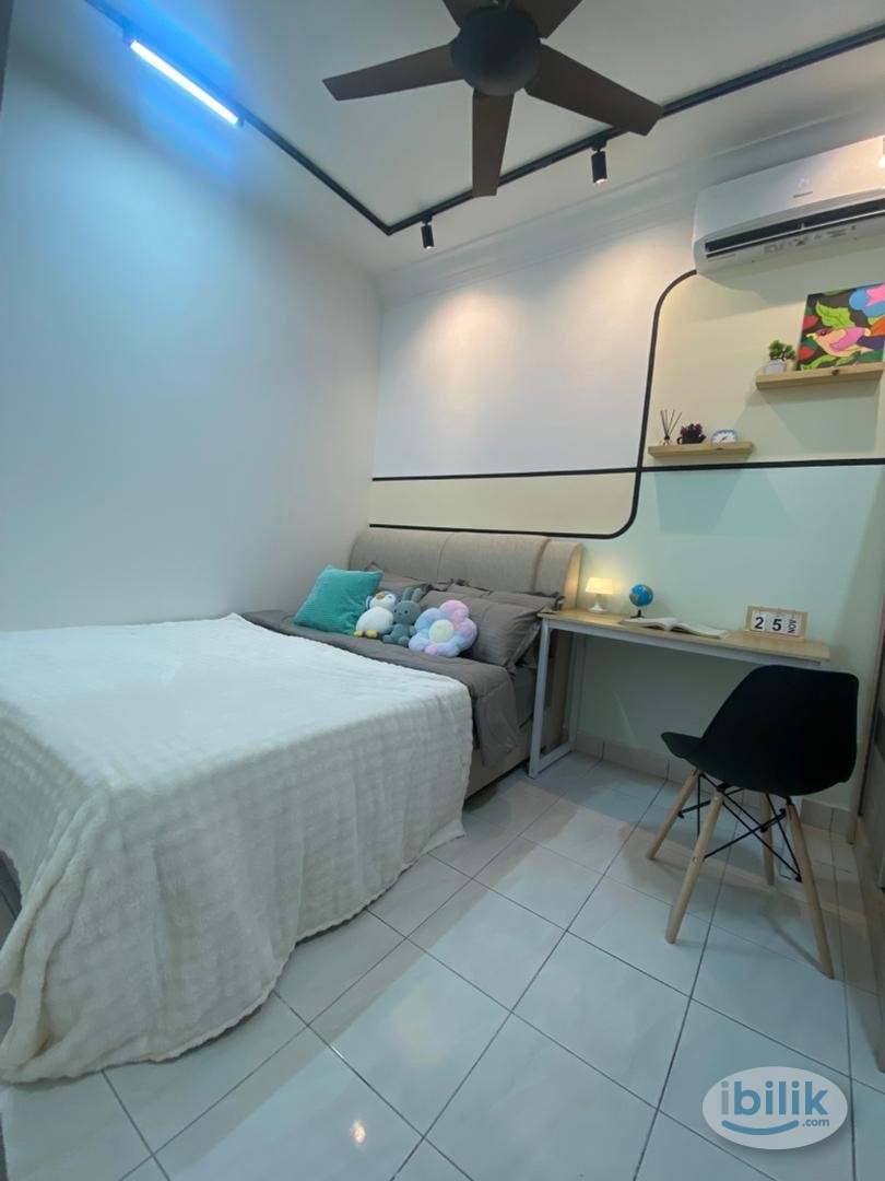 Middle Room Ara Damansara 3 min to LRT - Image 1
