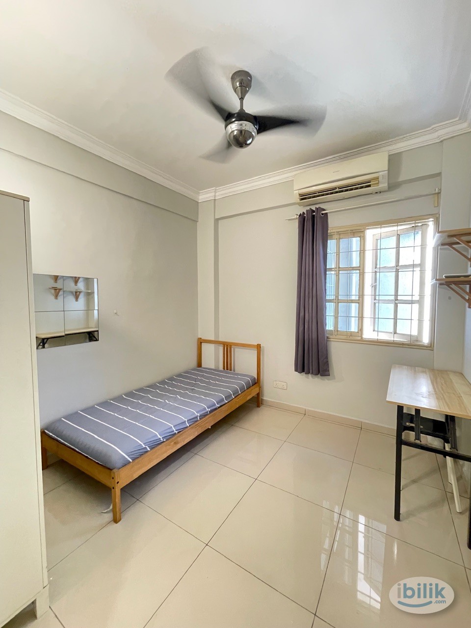 Sunway Court PJS 7_Middle Room_5 mins to Pyramid & Taylor - Image 1