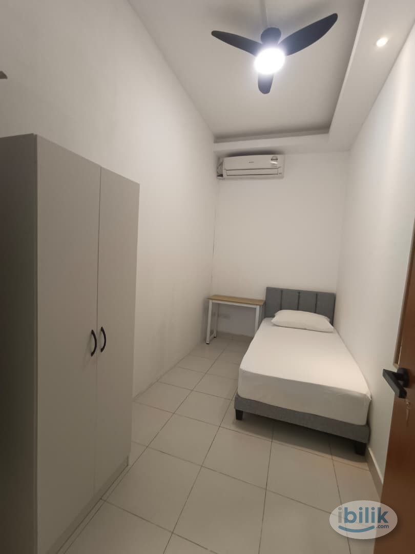 Premium Single Room 📍 Bandar Seri Coalfiends, Puncak Alam 📌Close to Workplace - Image 1