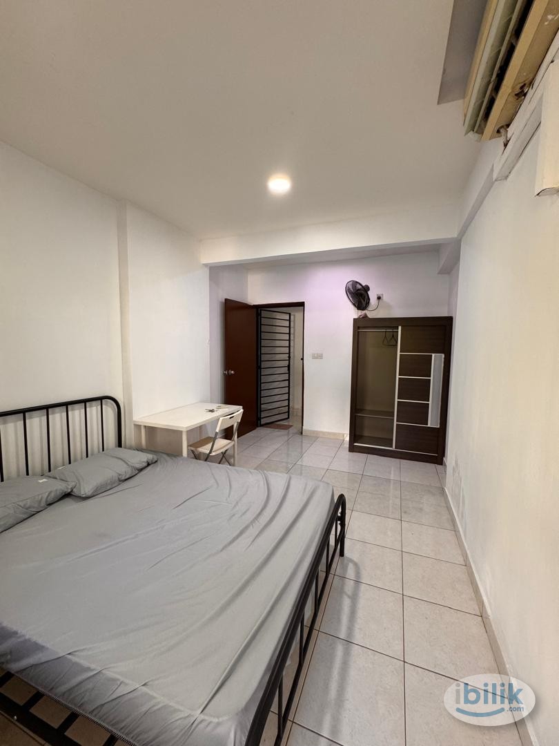 Move-In Ready Middle Room with Private Balcony! - Image 3