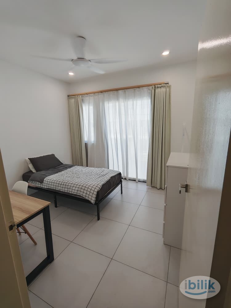 Middle Room at Kepala Batas, Penang - Image 1
