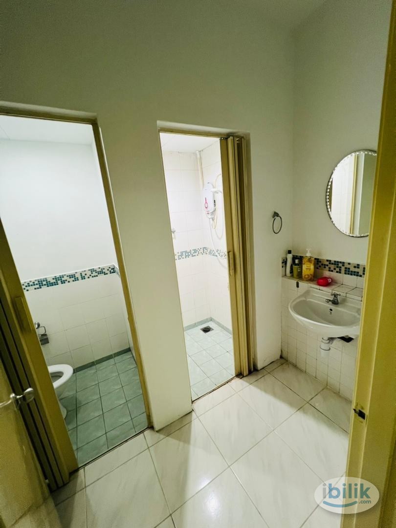 Seri Maya Middle Room Mix unit for rent, walking distance to LRT Setiawangsa, few stations to KLCC, KL Sentral - Image 3