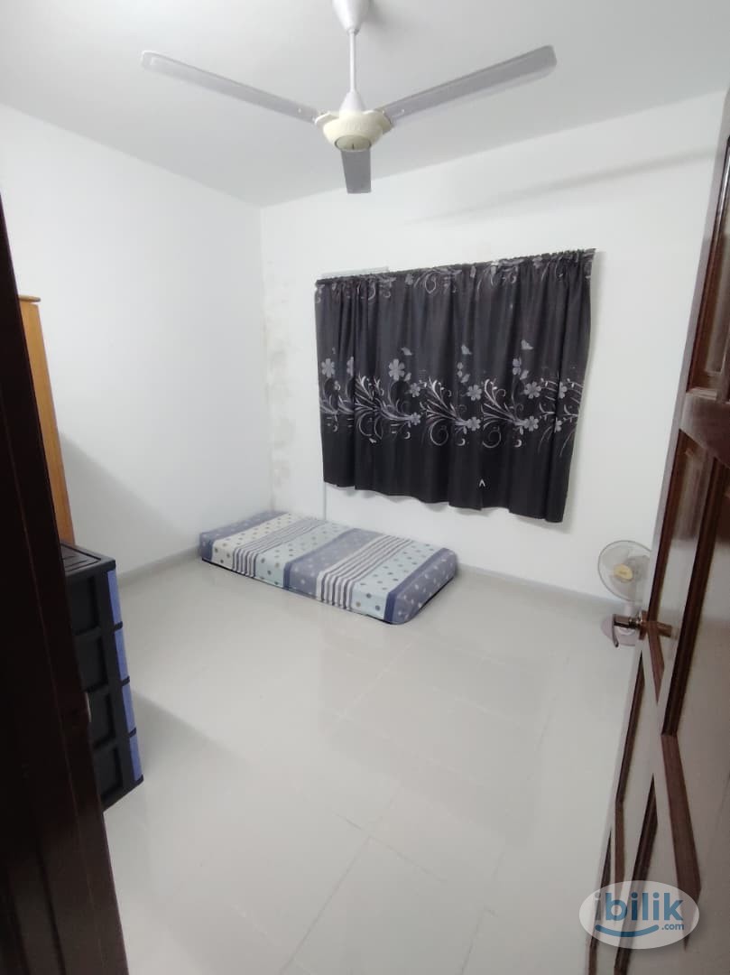 Single Room at Petaling Indah, Sungai Besi - Image 5