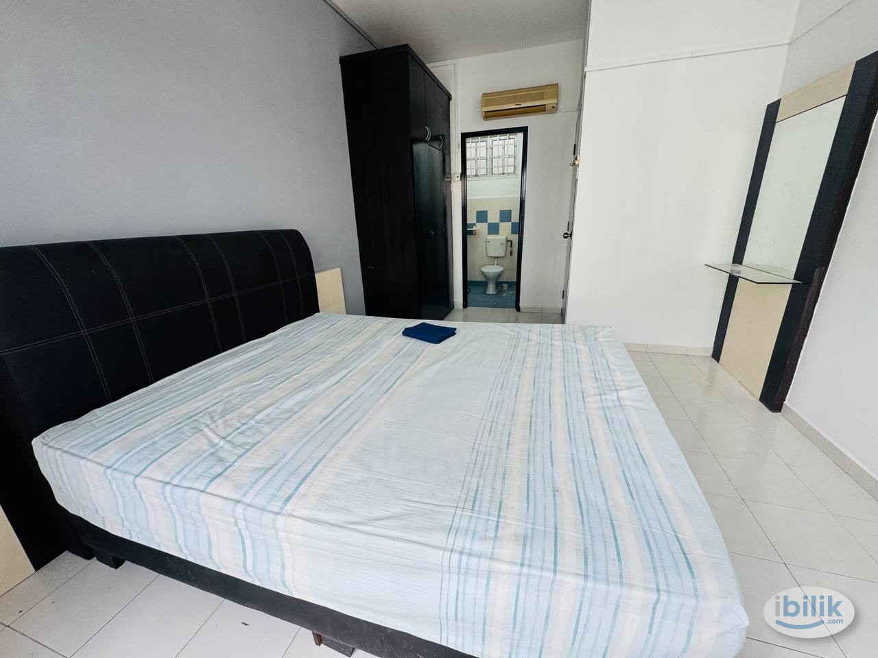 Permas Jaya Senibong , Bandar Town, Room For RENTAL - Image 1