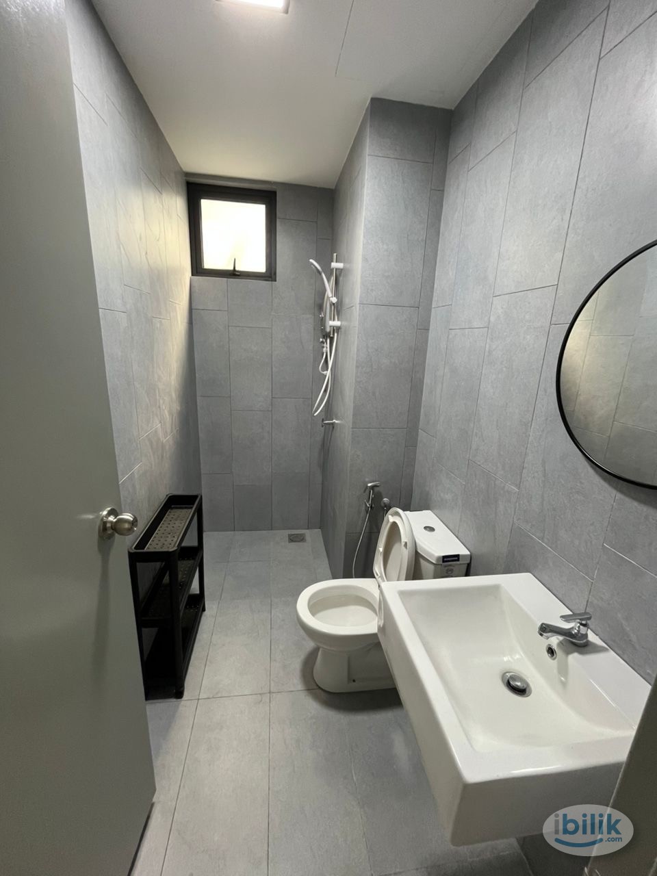 Middle Room for Muslim Female - Image 5