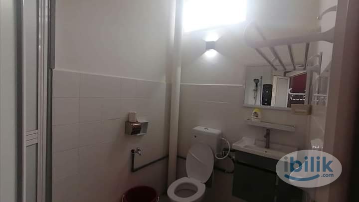 Master Room at Bukit Katil, Melaka - Image 2