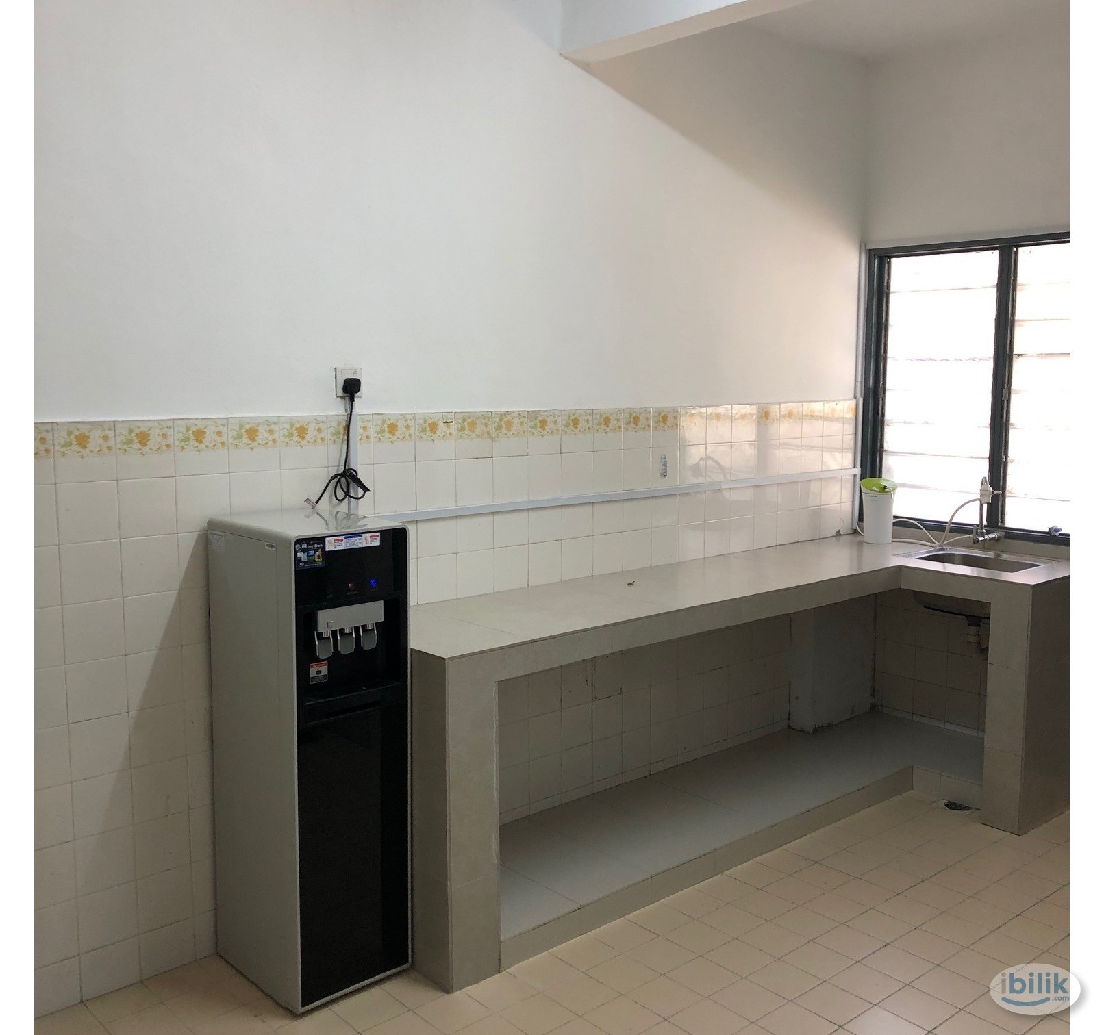 Middle Room at Kelana Jaya, Petaling Jaya - Image 4