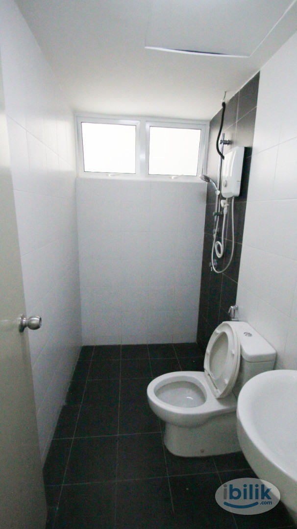 Master Room at Pacific Place, Ara Damansara`` - Image 1