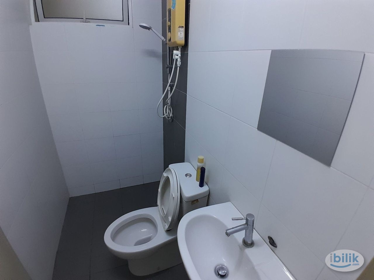 Middle Room at Pacific Place, Ara Damansara`` - Image 3