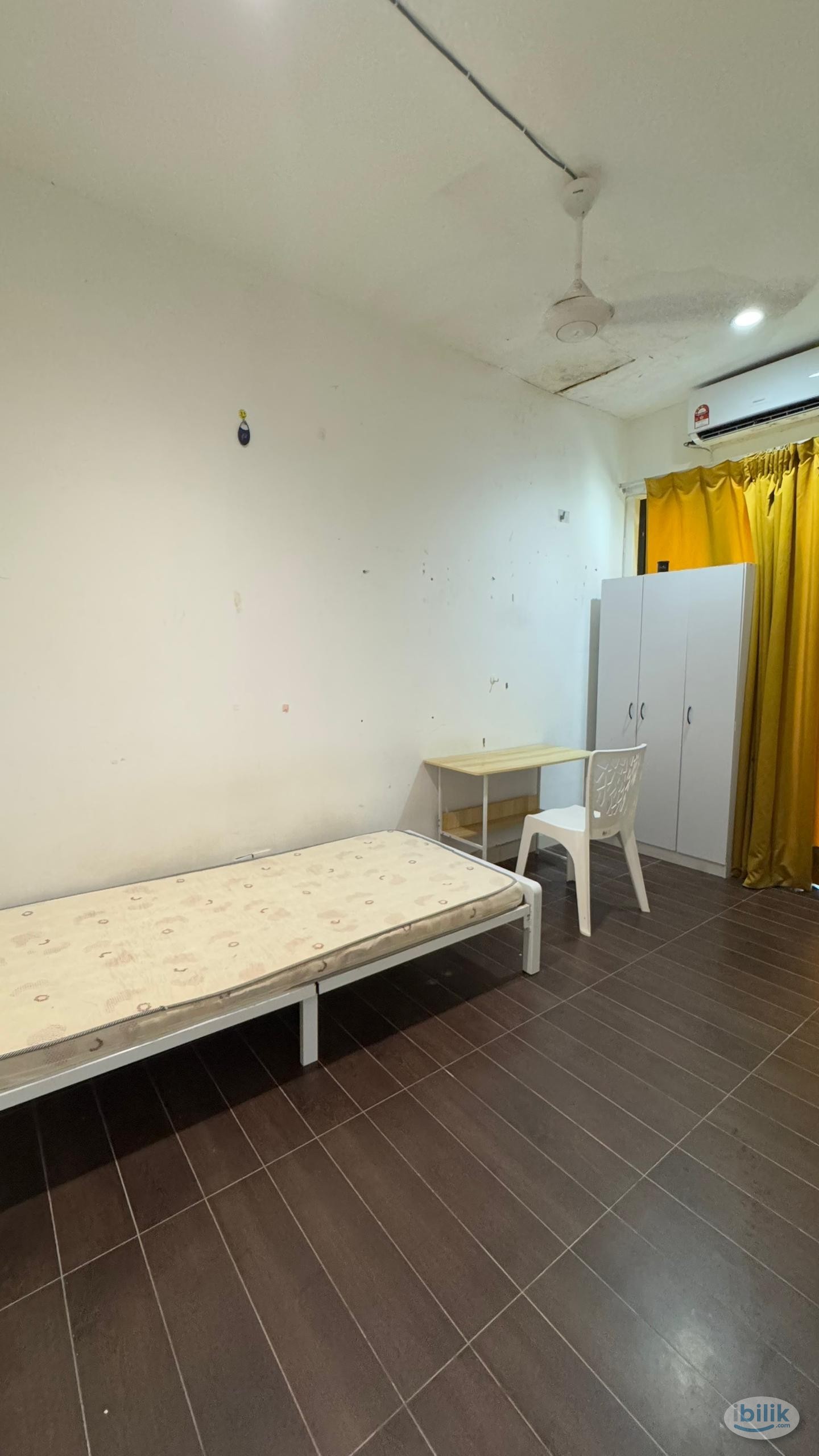 Budget room at Shah Alam🏡 0 Deposit💸 Free High Speed Wifi🌐 - Image 1