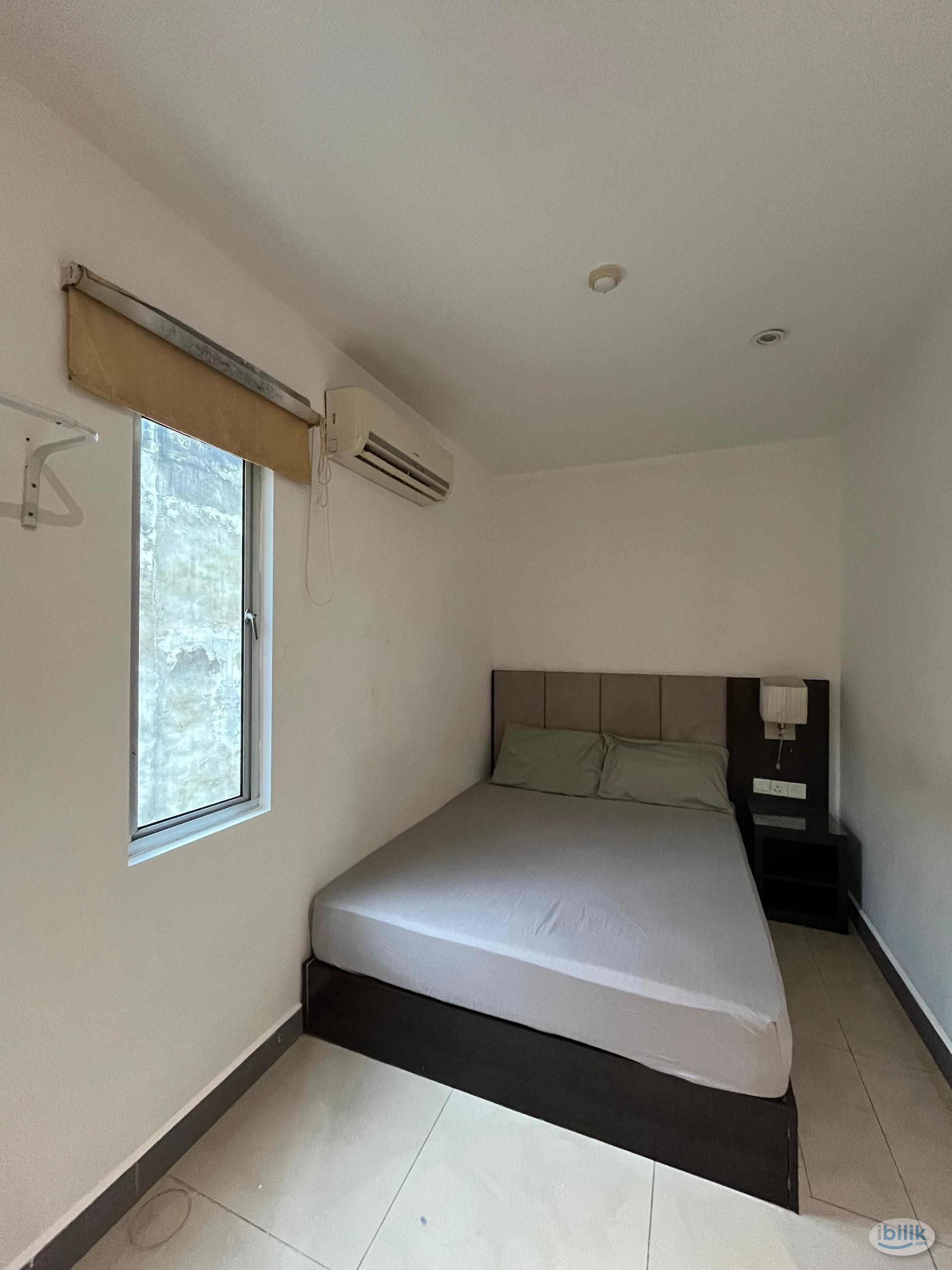 MASTER BEDROOM AT PETALING STREET 🔥 | 3 MINS WALK TO MRT/LRT PASAR SENI 🚄 - Image 2