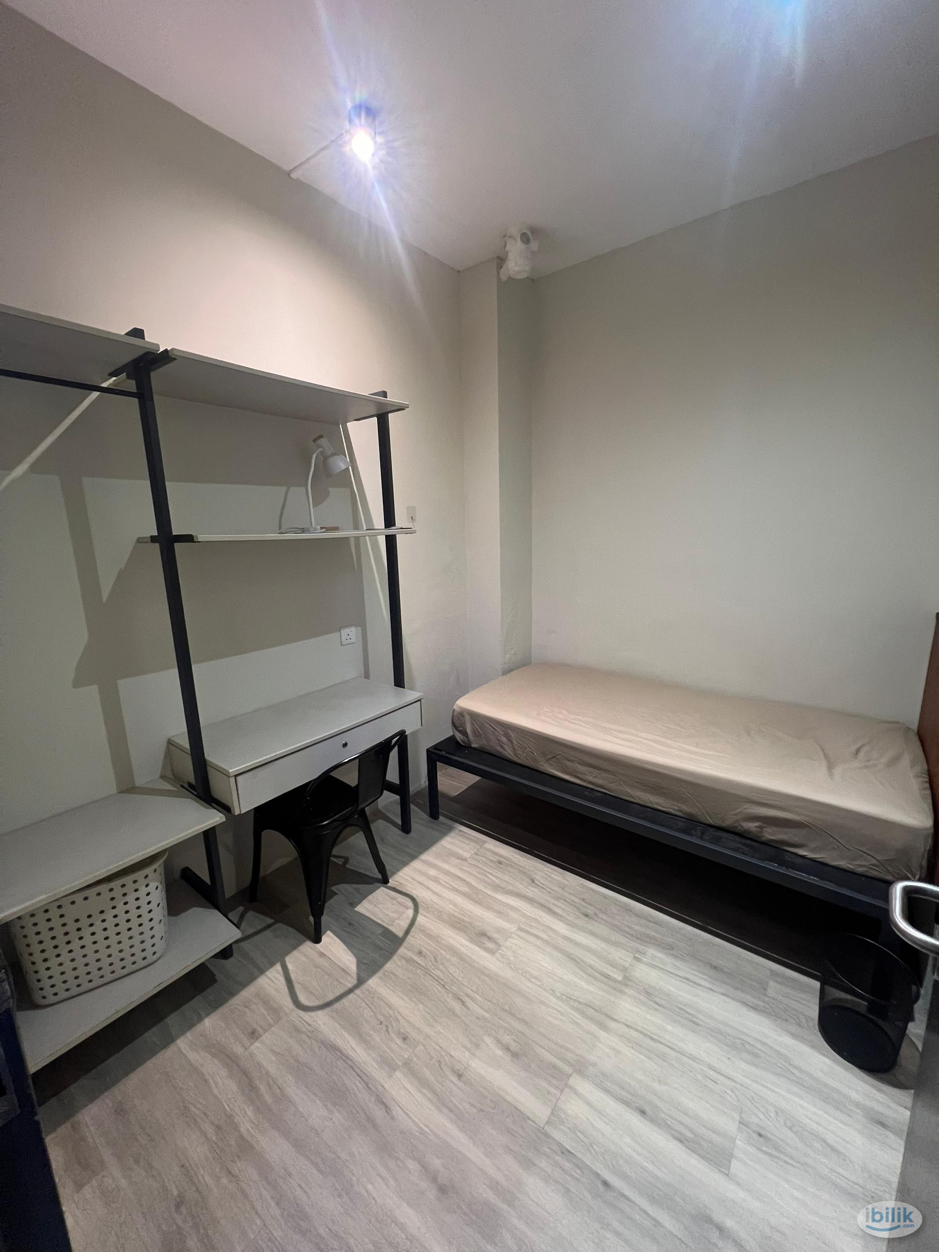 Budget room for Female💃 Walkable to LRT USJ21(Kelana Jaya Line)🚇 - Image 1