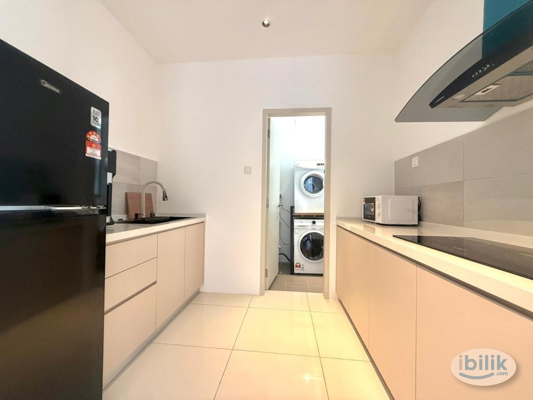 Cozy Middle Room for Rent @ Vivo Executive Apartment, Batu Kawan - Image 2
