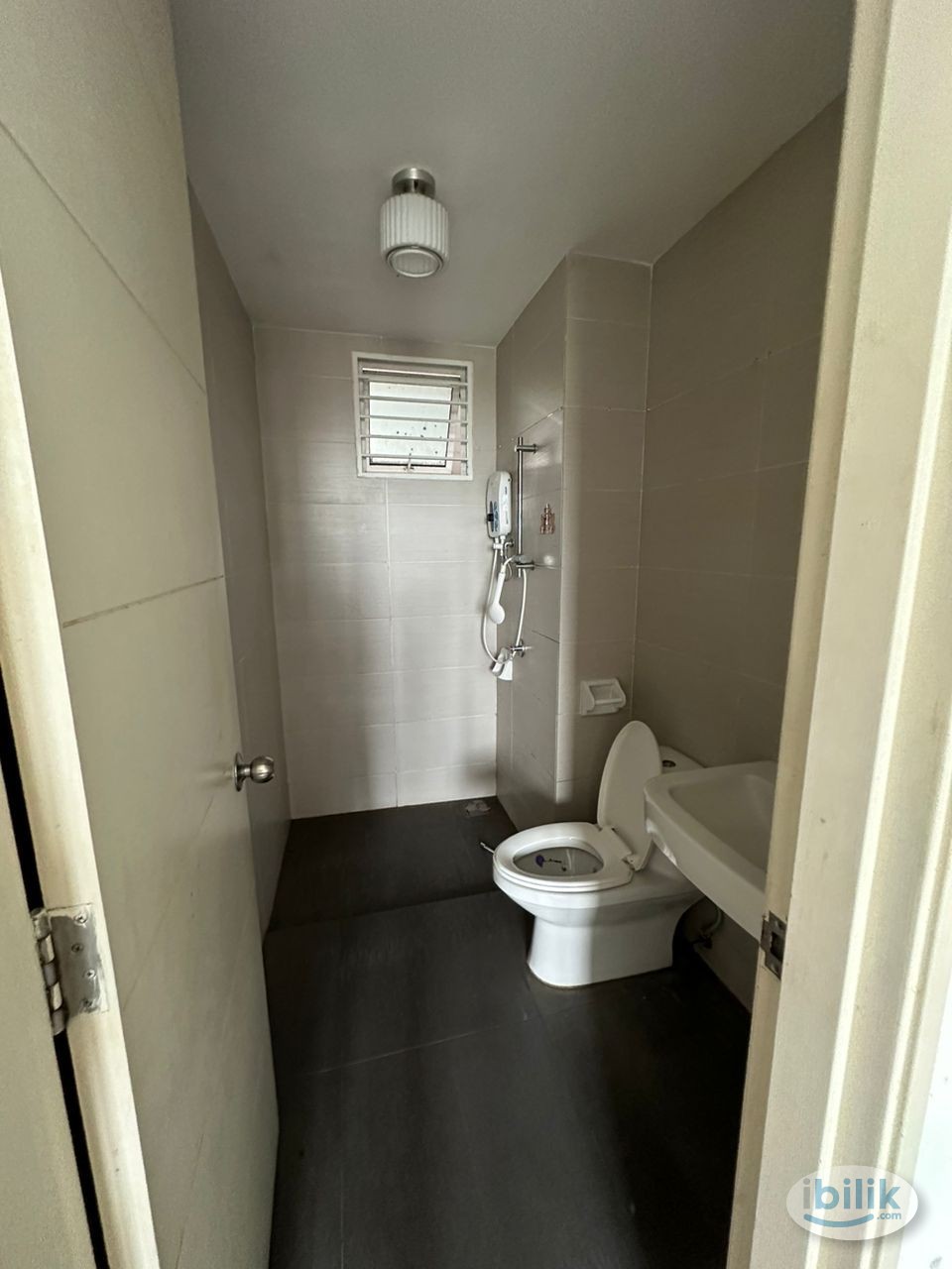 Single Room at The Regina, UEP Subang Jaya - Image 2