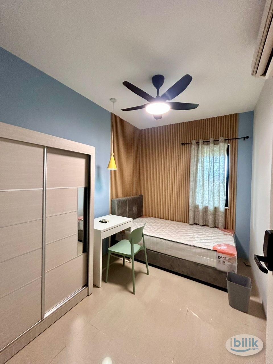 Middle Room at Kuchai Lama, Kuala Lumpur - Image 1