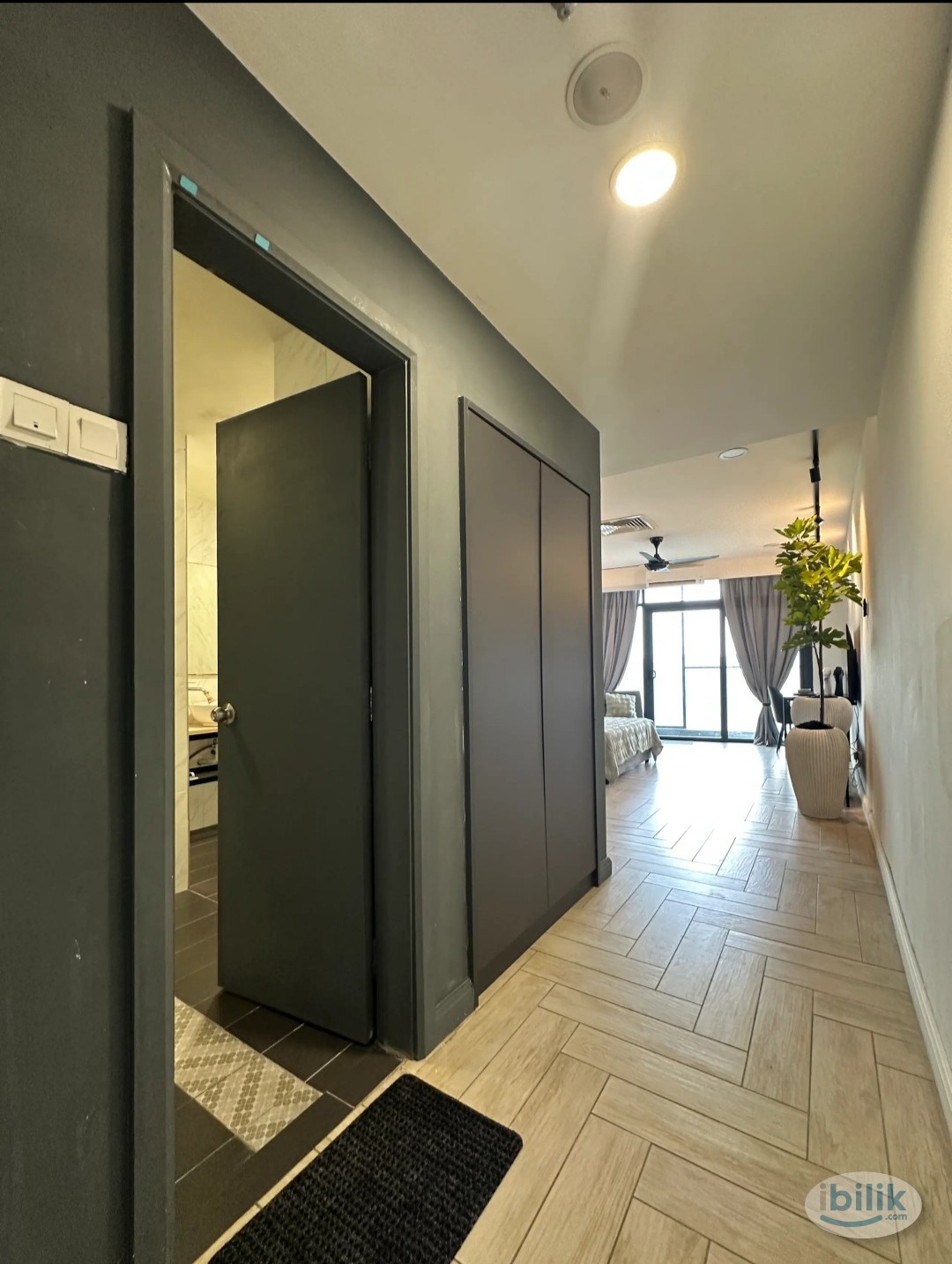 Fully Furnished Studio at Empire City, Damansara Perdana - Image 1