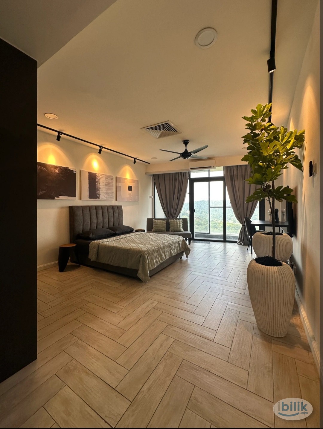 Fully Furnished Studio at Empire City, Damansara Perdana - Image 4