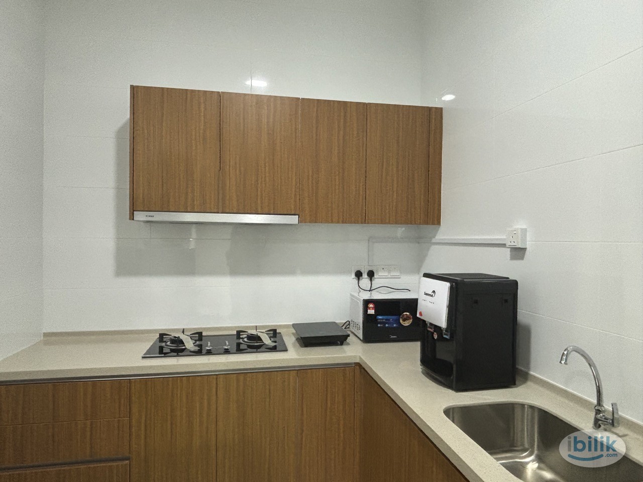 ‼️NEW CONDO NEAR Verando Residence, Petaling Jaya ✅Premium ⭐️ Medium Room Fully Furnished @ NEW 10” Mattress Aircond War - Image 3