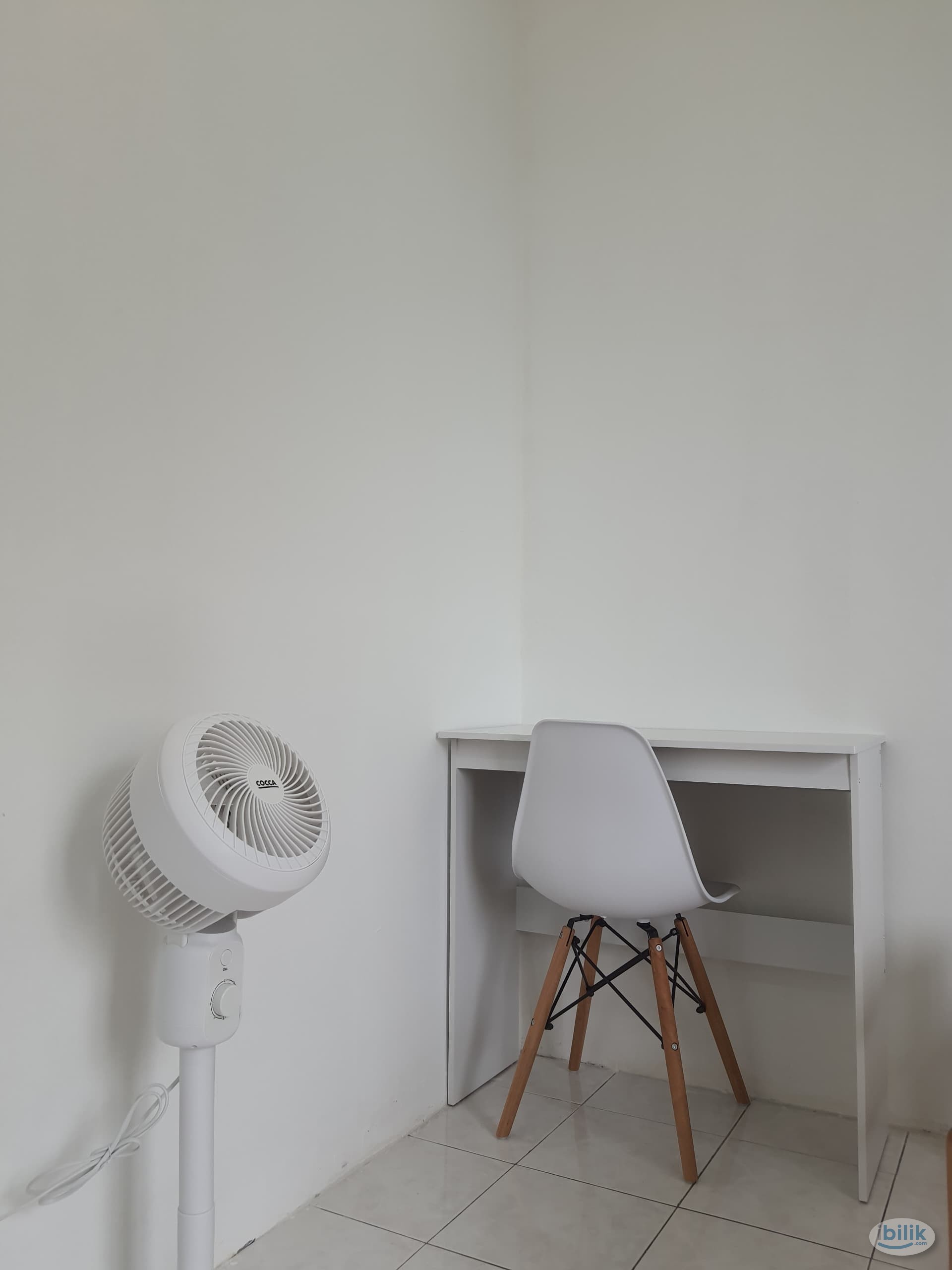 Single Room at Parkview Towers, Bukit Jambul - Image 2