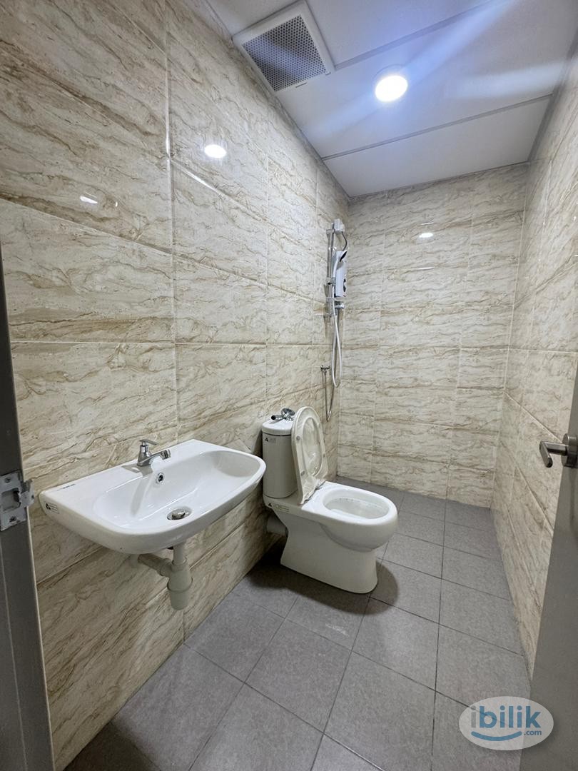 ‼️Premium ⭐️Middle Room for Rent near University Malaysia Sabah 8 mins Only - Image 3
