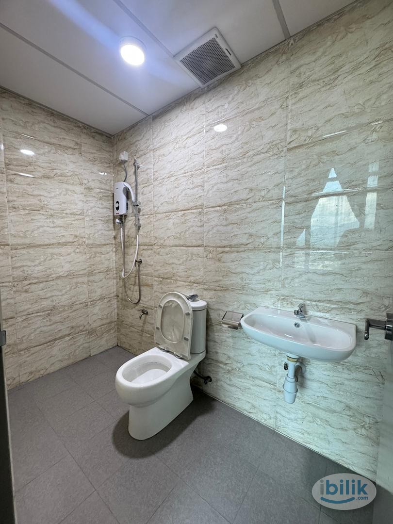 ✨ Be the first to stay in this NEW UNIT ✨ Near Kiara College KK 🚶 Free WiFi | Furnished Room for Rent - Image 1