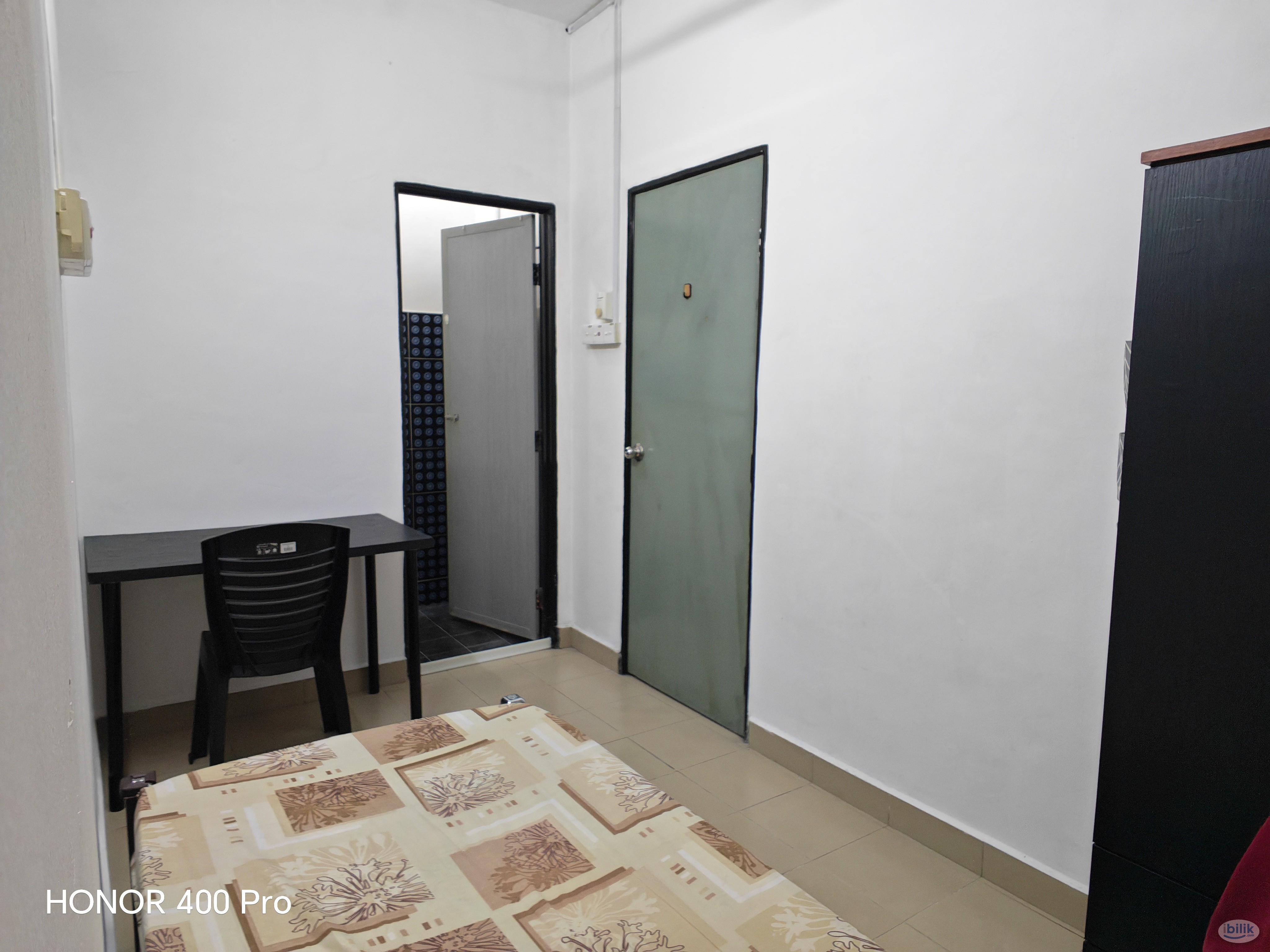 USJ2 house quiet, next to playground – own bath, furnished room posted by owner - Image 1