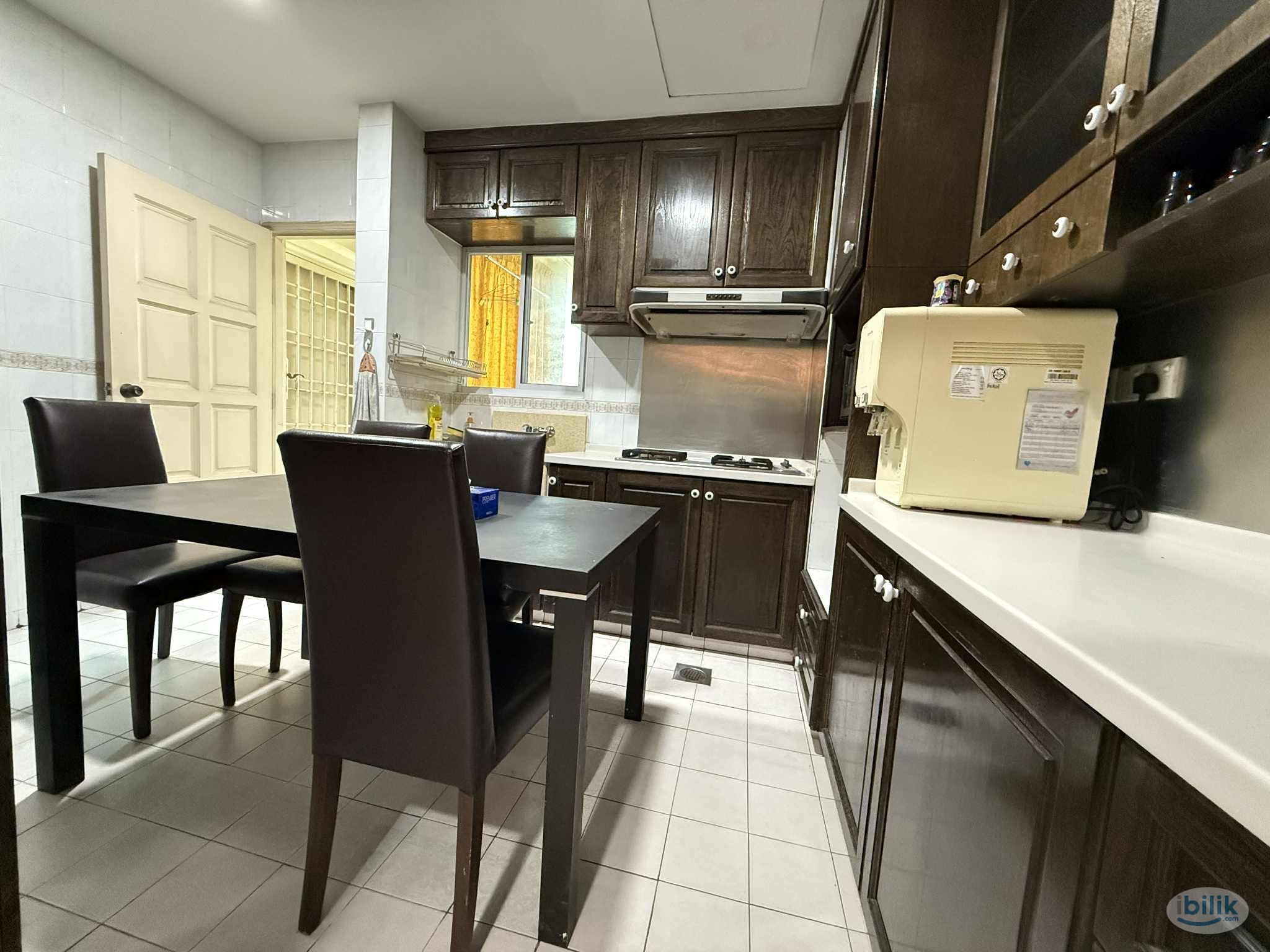 Middle Room at Jalan Lumba kuda, Johor Bahru - Image 5