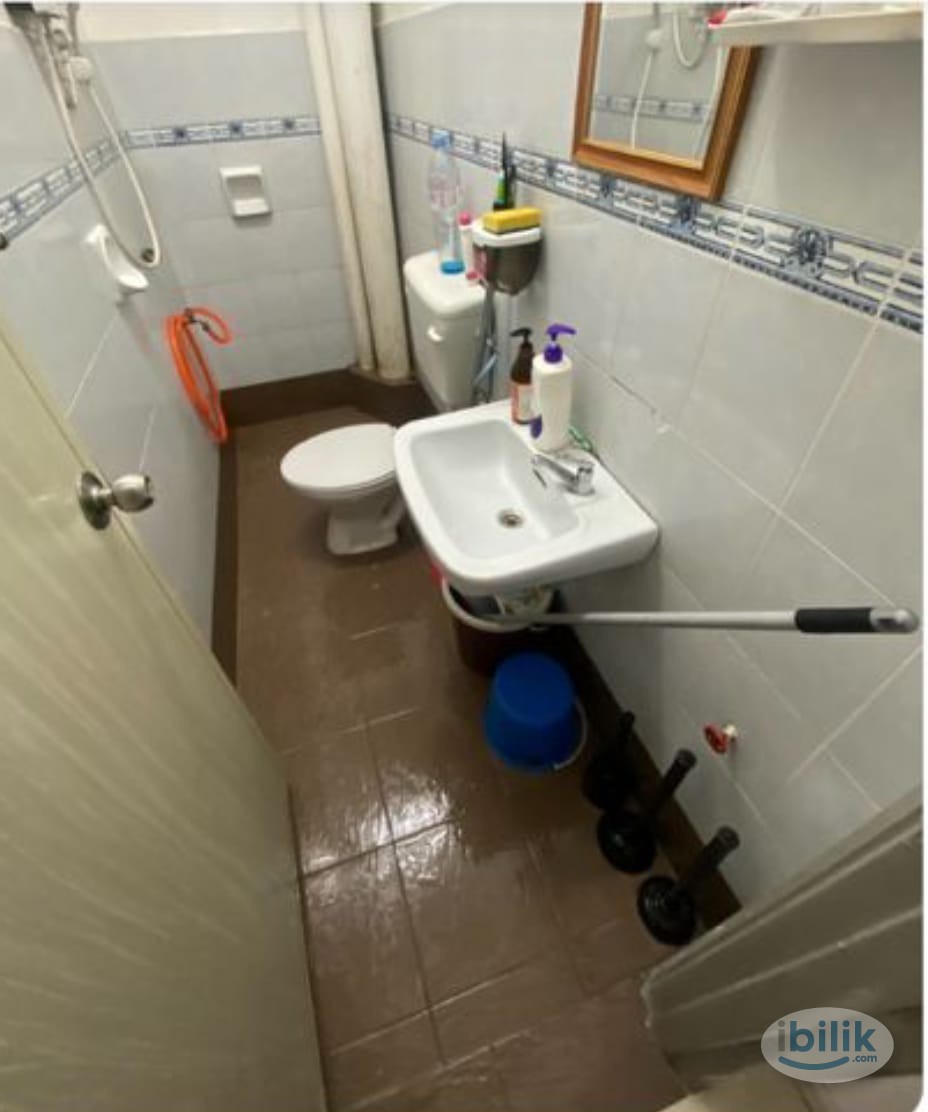 Middle Room at Iskandar Puteri, Johor Bahru - Image 5