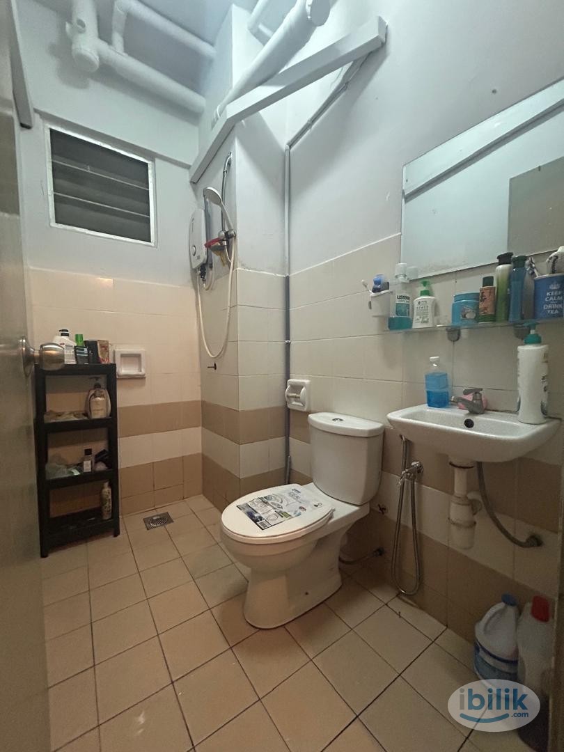Small Room to Rent at Residensi Laguna, Bandar Sunway - Image 4