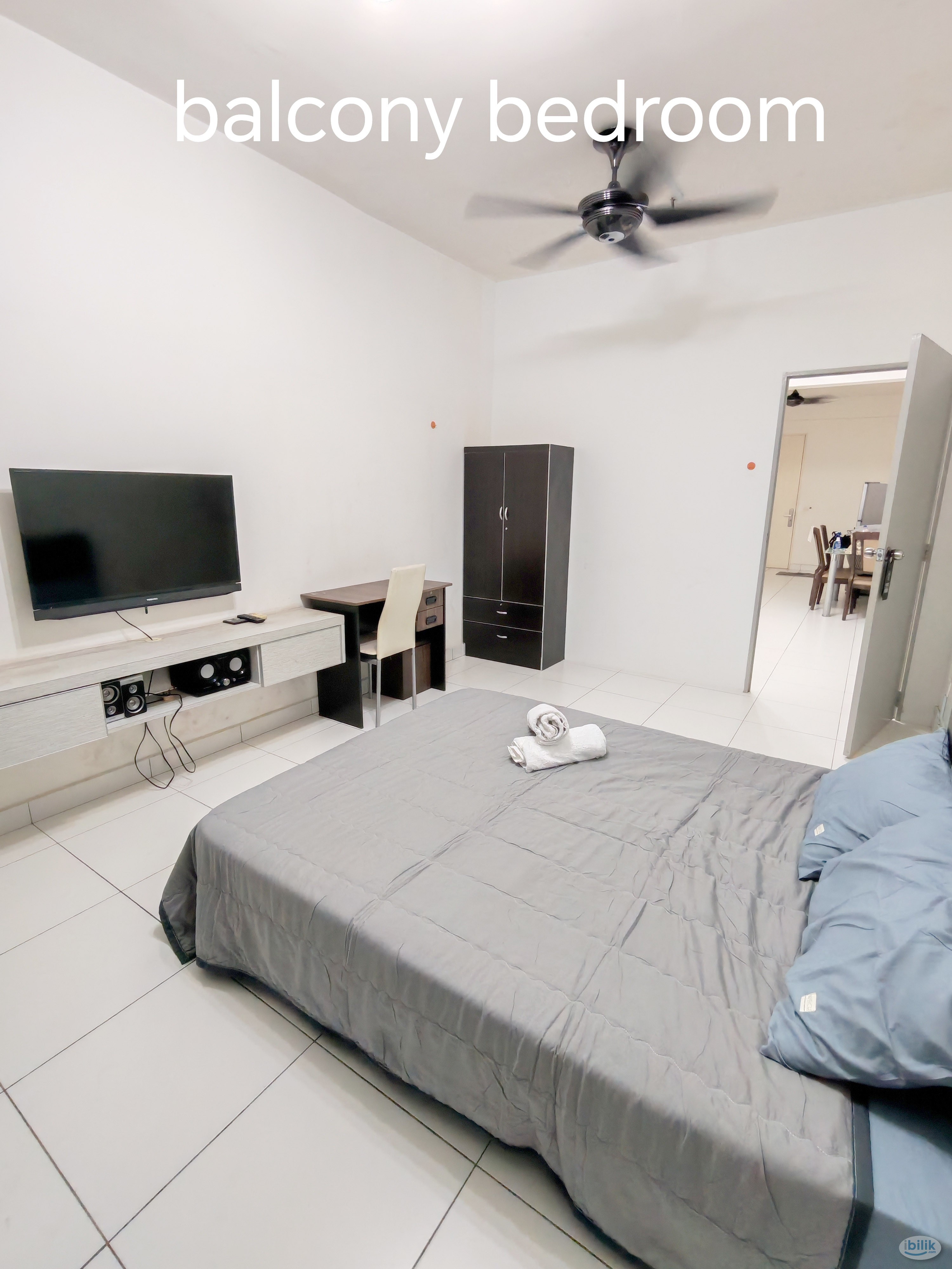 Middle Room at Elit Heights, Bayan Baru - Image 2