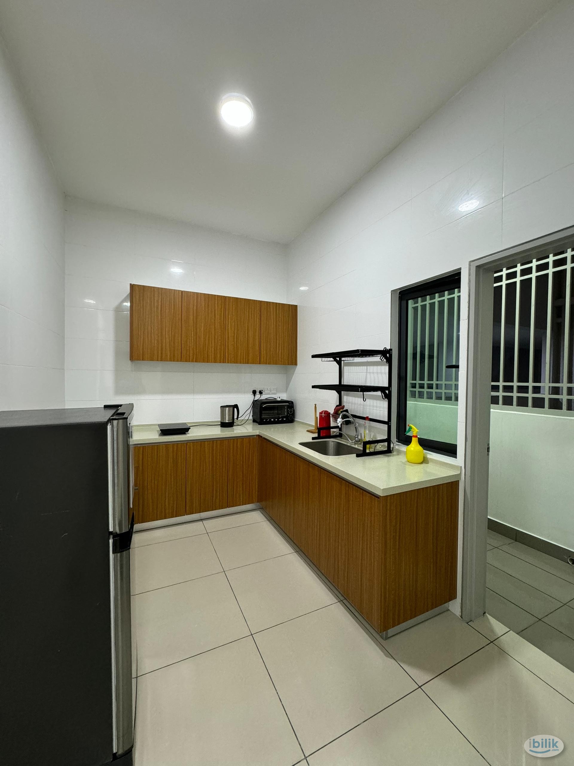 ✨MODERN Fully Furnished Middle Room @Sunway/PJS 🌟Female-Only, Safe & Secure Unit 🏠Ready to Move-In! - Image 3