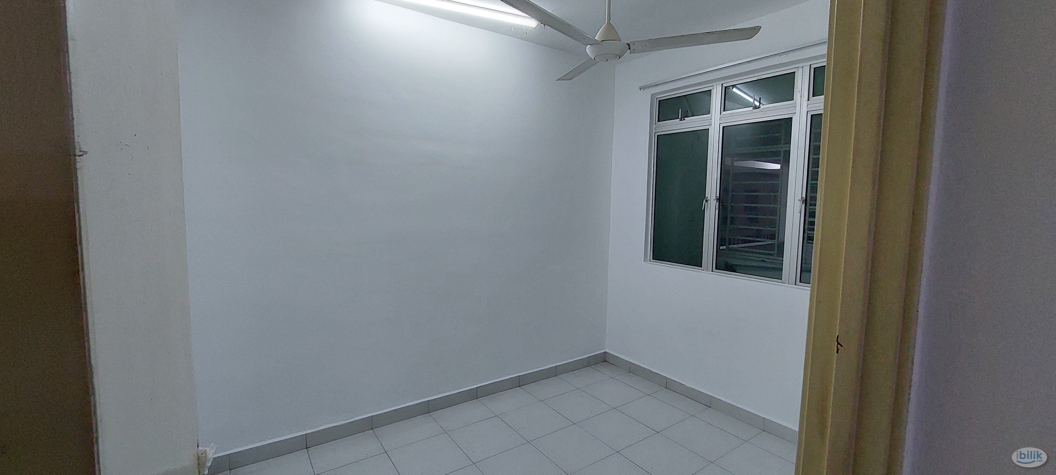 Middle Room at Tebrau City Residence Apartment, Johor Bahru - Image 3