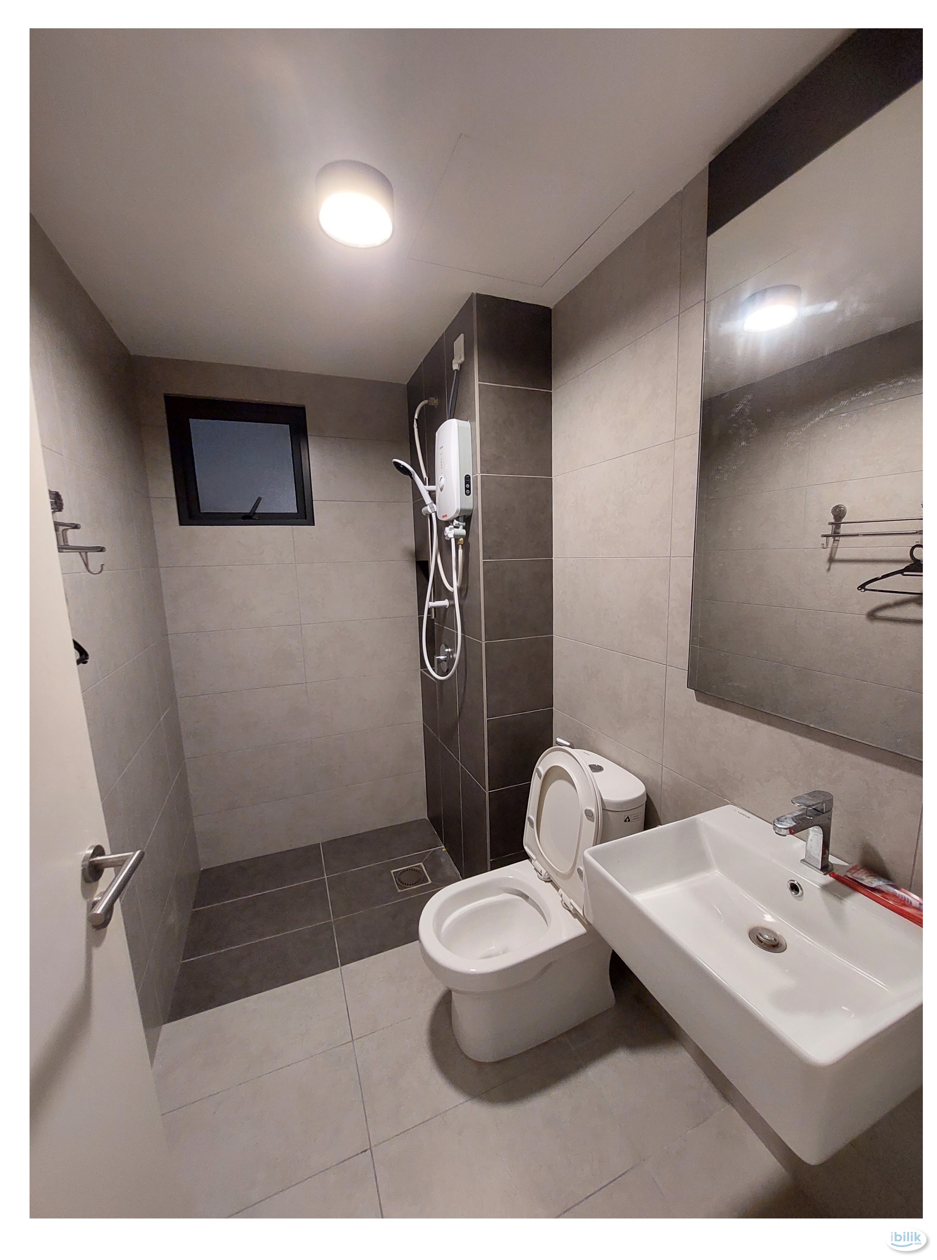 🚶8-Min Mutiara Damansara Bus | Middle Condo Room | Fully Furnished + Utilities Included - Image 4