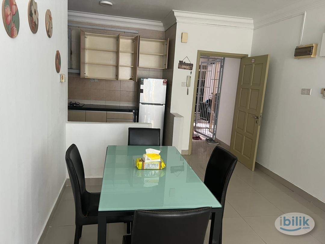Middle Room at Subang Avenue, Subang Jaya - Image 4