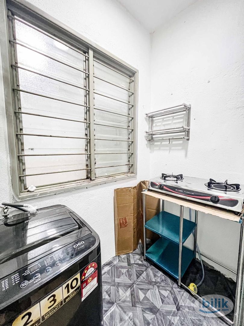 NEAR PAVILION BUKIT JALIL MALE ONLY Sri Rakyat Apartment - Image 3