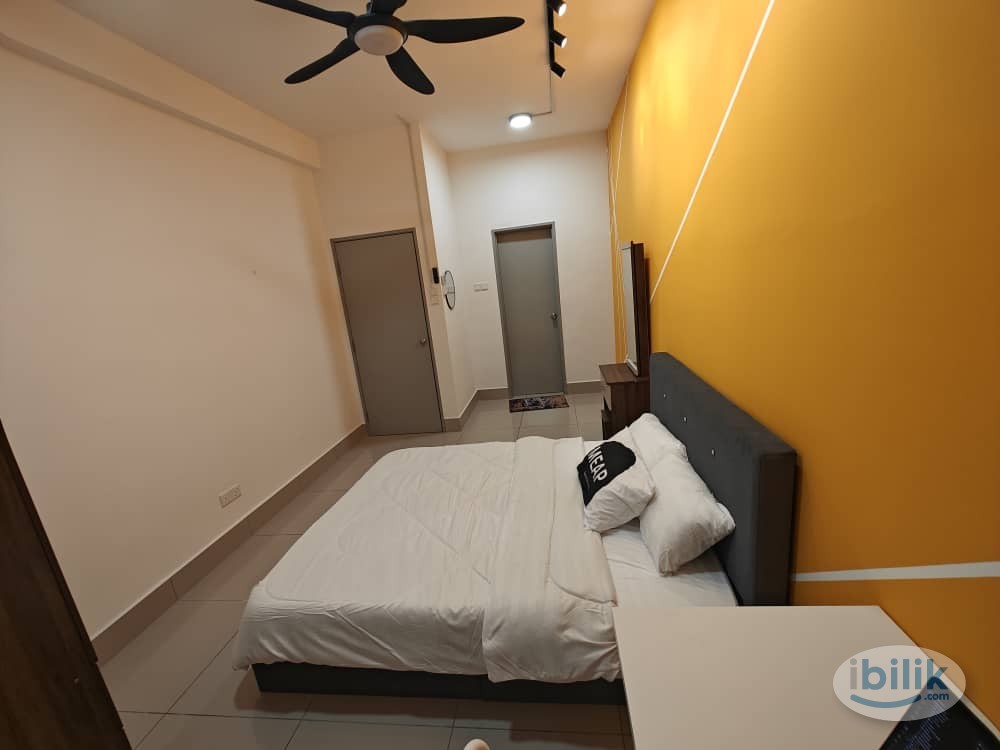 🥶LUXURIOUS BREZZY MASTER ROOM 😍 | 🚇 10 MINS WALK TO LRT SALAK SELATAN 🚇 | 👩‍💻 WORK FROM HOME FRIENDLY! 🧑‍💻 - Image 4