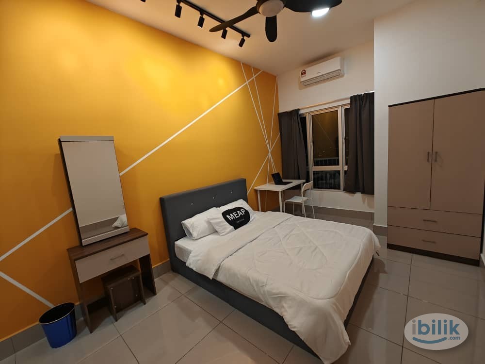 🥶LUXURIOUS BREZZY MASTER ROOM 😍 | 🚇 10 MINS WALK TO LRT SALAK SELATAN 🚇 | 👩‍💻 WORK FROM HOME FRIENDLY! 🧑‍💻 - Image 1