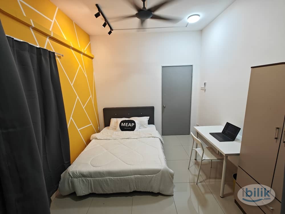 🥶LUXURIOUS BREZZY BALCONY ROOM 😍 | 🚇 10 MINS WALK TO LRT SALAK SELATAN 🚇 | 👩‍💻 WORK FROM HOME FRIENDLY! 🧑‍💻 - Image 1