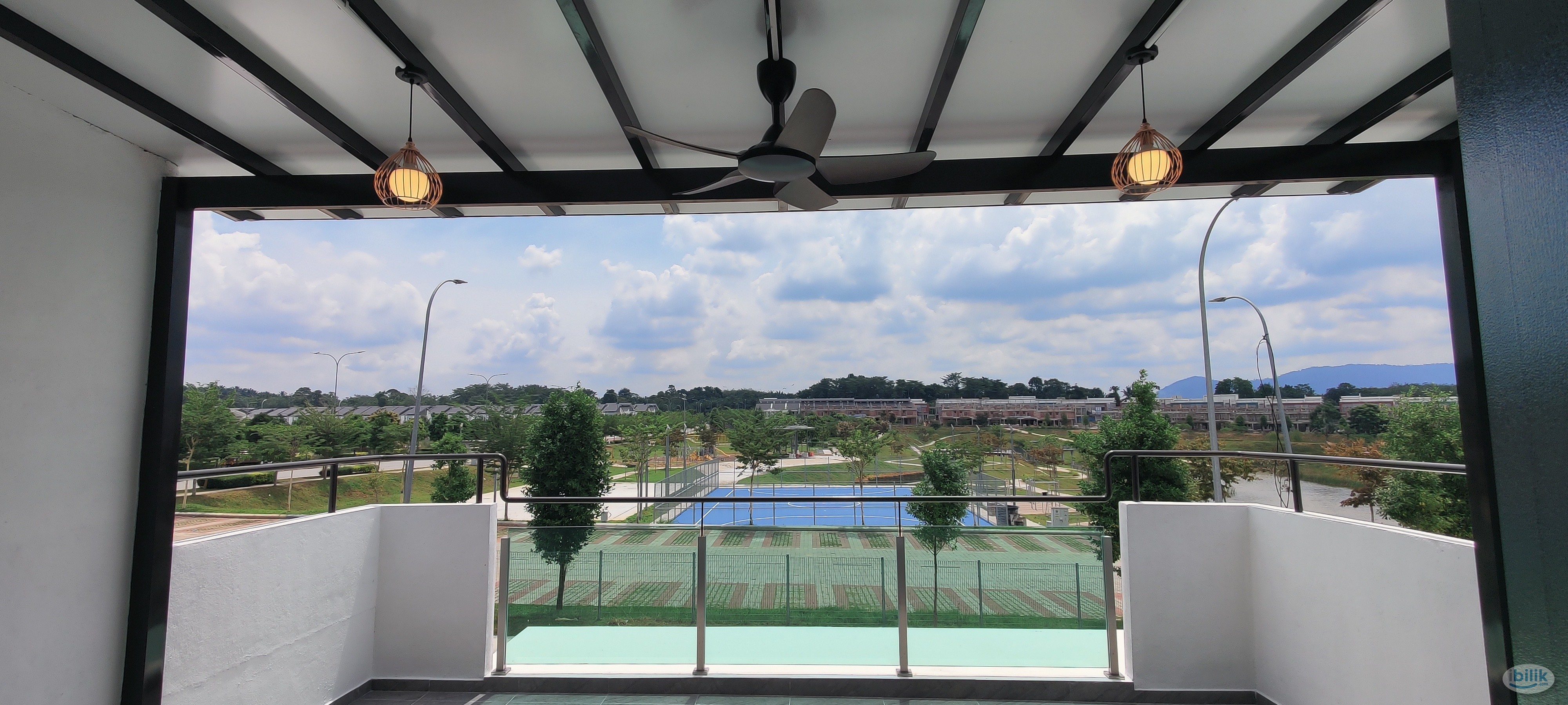 🔥🍀 PREMIUM BALCONY MASTER ROOM 🍀🔥 | 👩‍💻 WORK FROM HOME FRIENDLY! 🧑‍💻 | 🏡 TIARA SENDAYAN 🏡 - Image 2