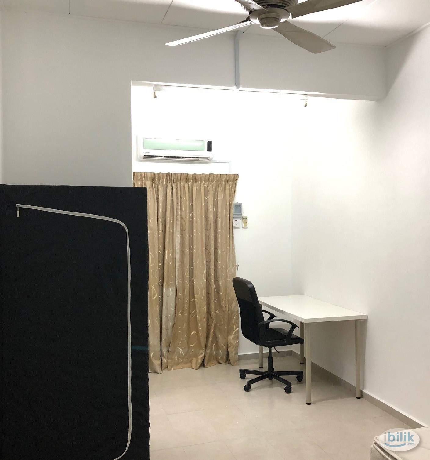 Middle Room at Kelana Jaya, Petaling Jaya - Image 1