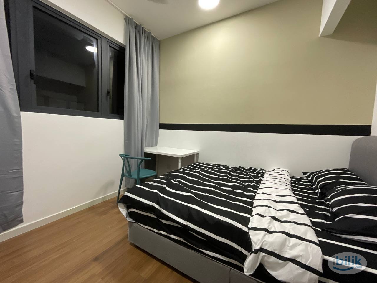 Window View Middle Room+AC!! @ M Vertica - Image 2